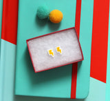 Lightening bolt earrings innabox